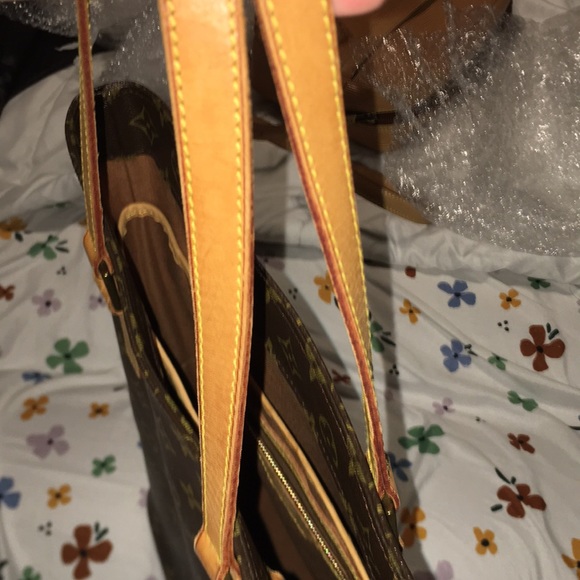 Super cute 🥰 Authentic LV VAVIN MONOGRAM TOTE - Picture 12 of 17